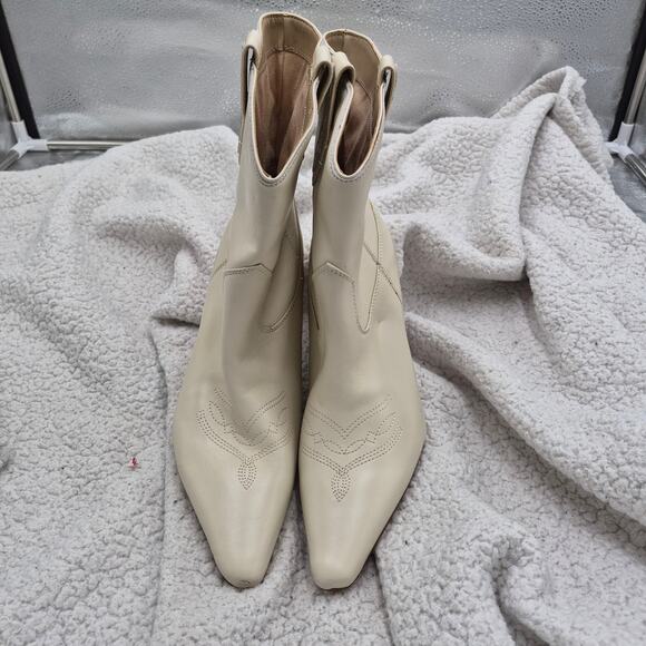 NEW SAM EDELMAN Moe Embroidered Leather Pointed Toe Heel Ankle Boot White sz 10 - Picture 3 of 7